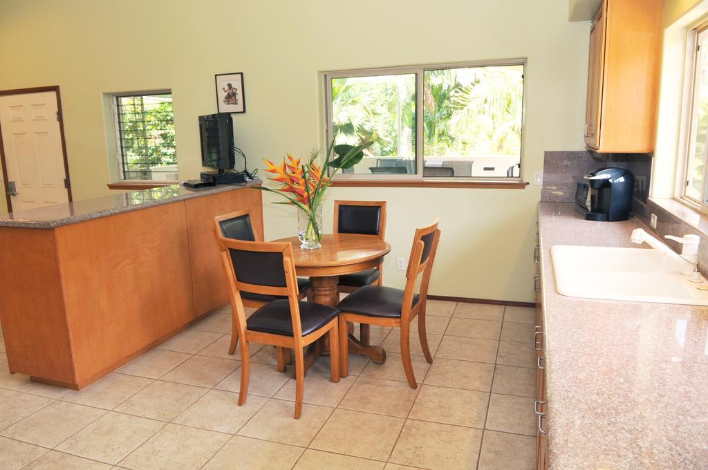 Aloha Aku Inn & Suites Kihei Habitación foto