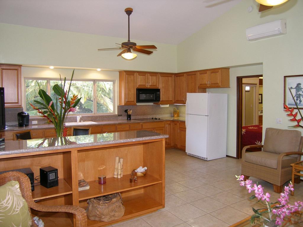 Aloha Aku Inn & Suites Kihei Habitación foto