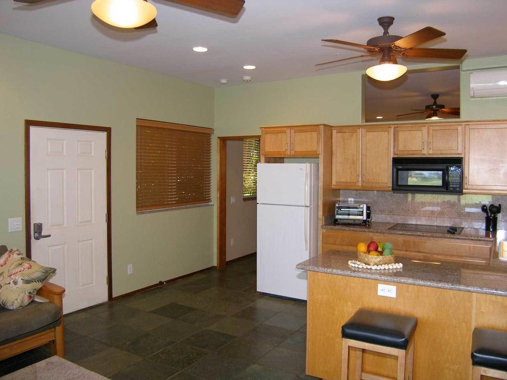 Aloha Aku Inn & Suites Kihei Habitación foto
